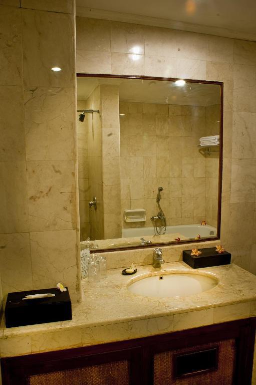 Super Deluxe Double or Twin Room with Garden View